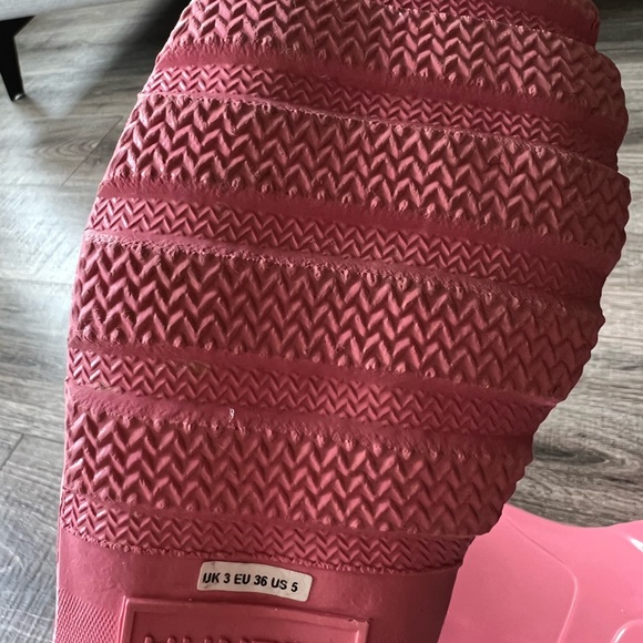 Hunter Rain Shoes - Picture 5 of 6